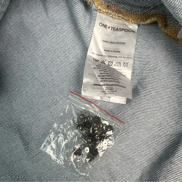 One Teaspoon Shirt womens XS blue denim jean snap front embellished Daria - Picture 9 of 11